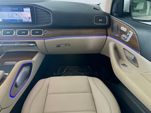 Certified 2024 Mercedes-Benz GLS 450 4MATIC image 24