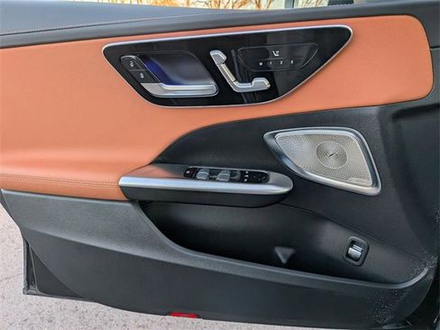 Used 2024 Mercedes-Benz C 300 4MATIC Sedan image 15