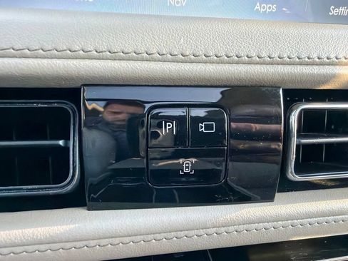 Used 2021 Lincoln Aviator Reserve w/ Equipment Group 201A AWD/4WD image 34