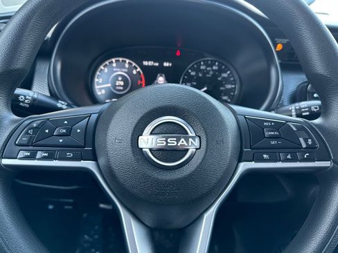 Used 2023 Nissan Kicks SV image 24