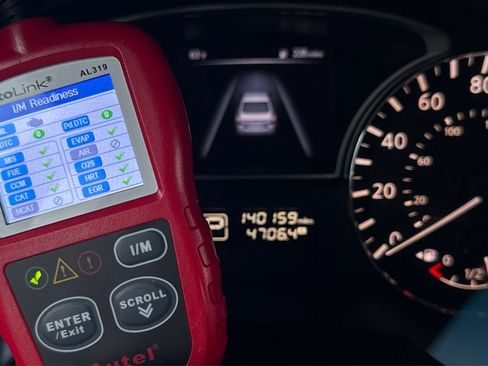 Used 2015 Nissan Altima 2.5 S w/ Sport Value Package image 10