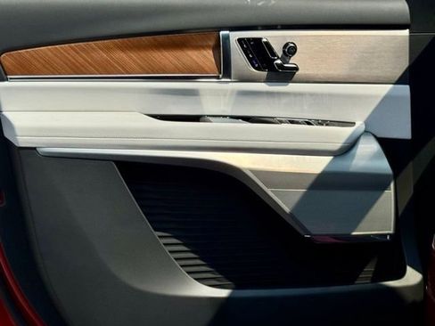 New 2026 Cadillac Vistiq Sport AWD/4WD image 15