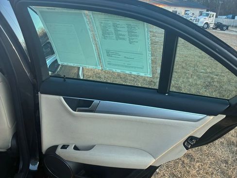 Used 2014 Mercedes-Benz C 250 Sedan w/ Premium 1 Package image 29