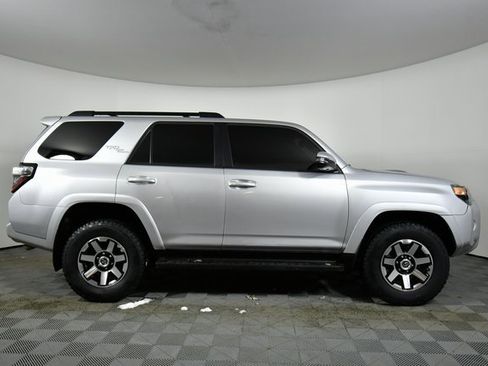 Used 2020 Toyota 4Runner TRD Off-Road Premium image 15