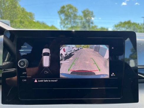 Certified 2025 Volkswagen Taos S AWD/4WD image 20