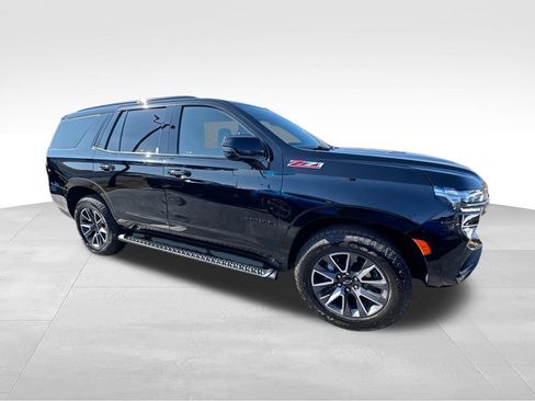 Used 2022 Chevrolet Tahoe Z71 w/ Z71 Off-Road Package AWD/4WD image 2