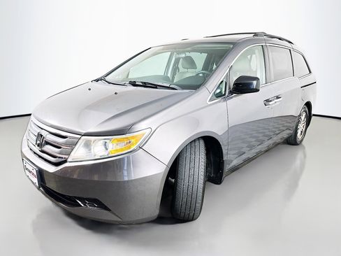 Used 2013 Honda Odyssey EX image 3