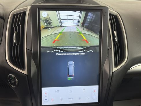 Used 2022 Ford Edge SEL w/ Convenience Package image 24