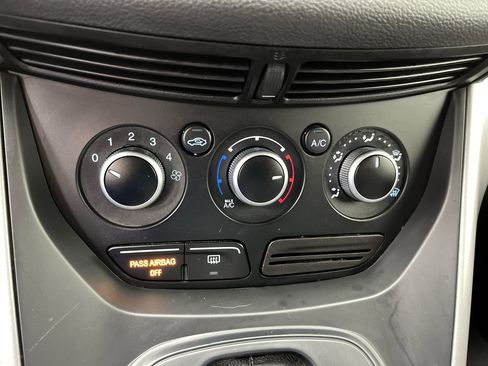 Used 2015 Ford Escape SE AWD/4WD image 18