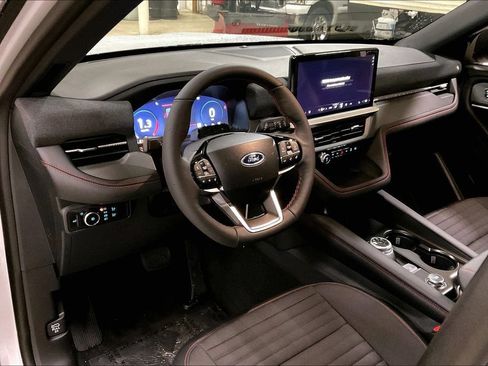 New 2026 Ford Explorer ST-Line w/ ST-Line Street Pack AWD/4WD image 6