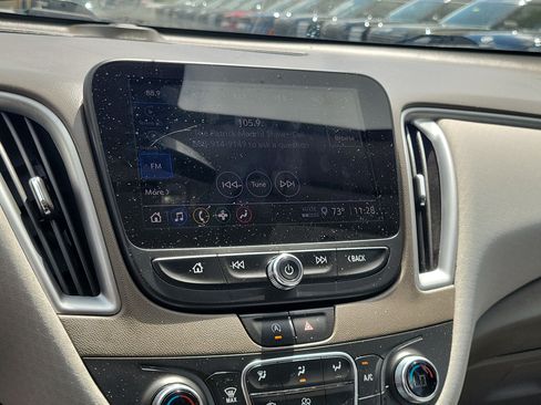 Used 2022 Chevrolet Malibu LT FWD image 26