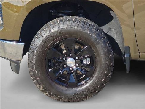 Used 2024 Chevrolet Silverado 1500 LT w/ Convenience Package II RWD image 20