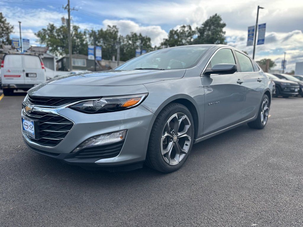 Used 2024 Chevrolet Malibu LT FWD image 8