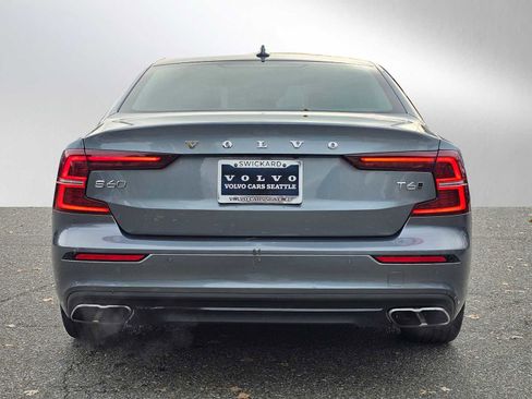 Certified 2021 Volvo S60 T6 Momentum w/ Premium Package image 6