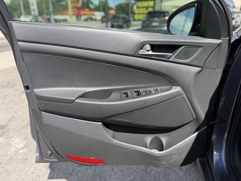 Used 2016 Hyundai Tucson Limited FWD image 11