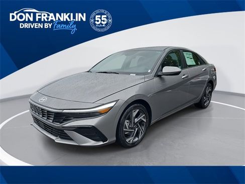 New 2025 Hyundai Elantra Limited image 1