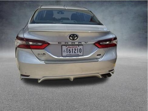 Used 2023 Toyota Camry SE w/ Convenience Package FWD image 5