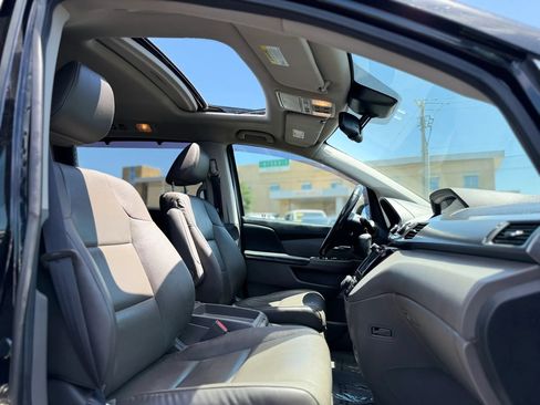 Used 2017 Honda Odyssey EX-L image 38