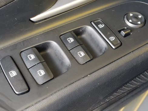 Used 2022 Hyundai Elantra SEL w/ Convenience Package FWD image 27