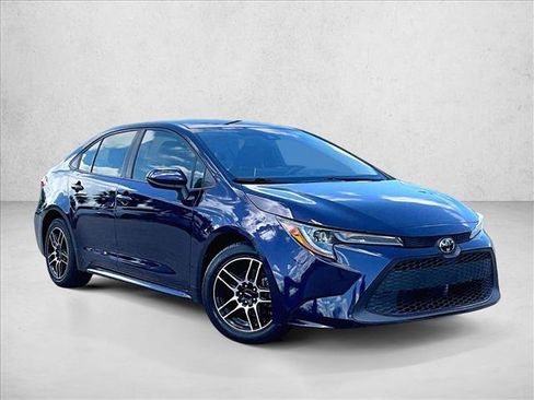 Used 2021 Toyota Corolla LE FWD image 12