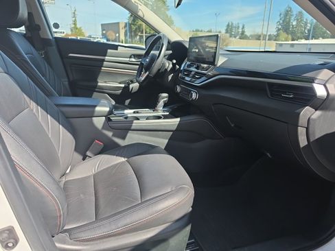 Certified 2023 Nissan Altima 2.5 SR w/ SR Premium Package AWD/4WD image 27