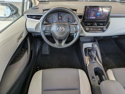 Used 2025 Toyota Corolla LE FWD image 13