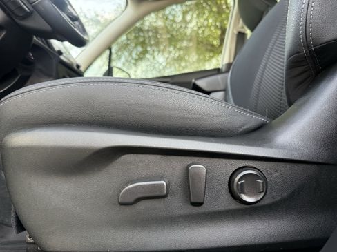 Used 2022 Subaru Forester Premium w/ Popular Package #1 image 19