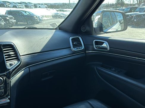 Certified 2019 Jeep Grand Cherokee Limited image 25