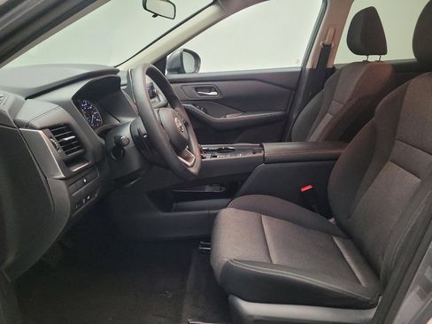 Used 2024 Nissan Rogue SV FWD image 17