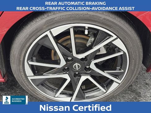 Certified 2025 Nissan Sentra SR FWD image 9
