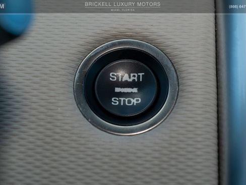 Used 2023 Land Rover Discovery S R-Dynamic image 30