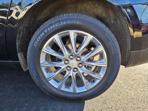 Used 2020 Buick Enclave Essence w/ Sound and Sites Package image 10