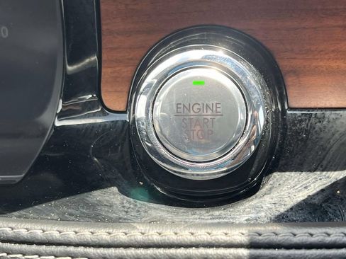 Used 2021 Lincoln Corsair Reserve w/ Equipment Group 201A AWD/4WD image 30