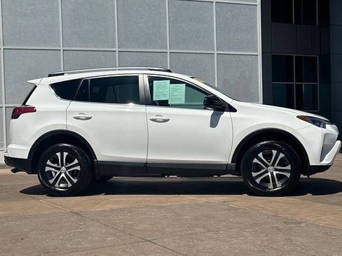 Used 2018 Toyota RAV4 LE w/ All Weather Liner Package FWD image 3