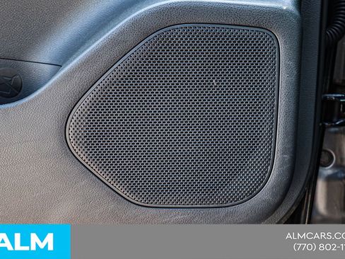 Used 2025 Nissan Rogue SV image 42