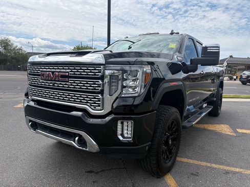 Used 2020 GMC Sierra 2500 Denali w/ Denali Ultimate Package AWD/4WD image 11