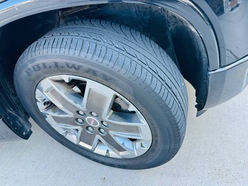Used 2011 GMC Acadia Denali FWD image 30