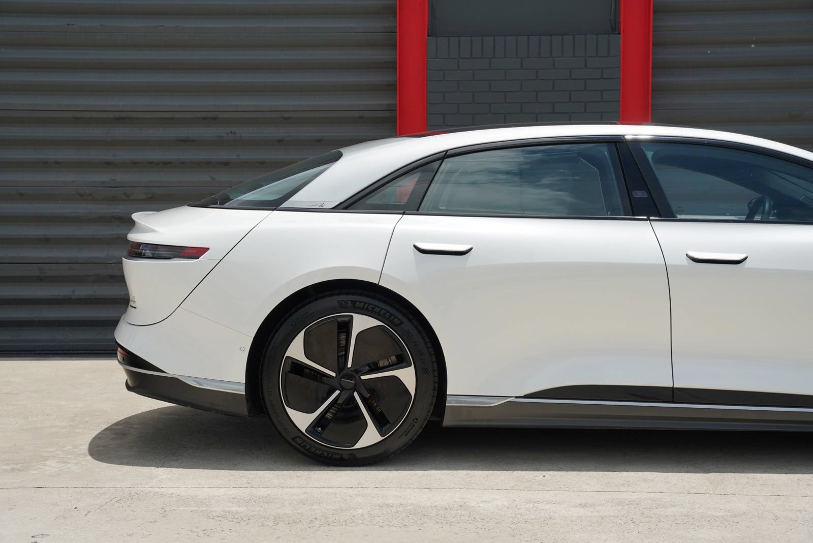 Used 2023 Lucid Air Touring AWD/4WD image 3