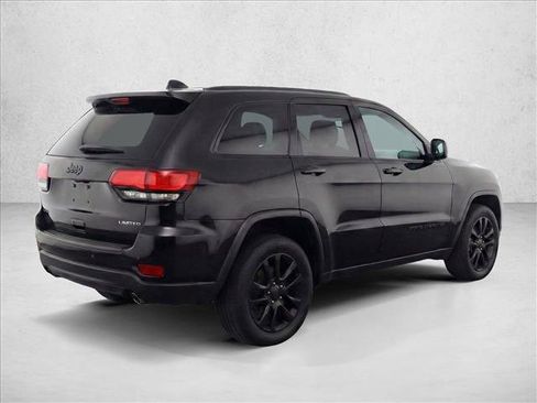 Used 2020 Jeep Grand Cherokee Altitude image 7