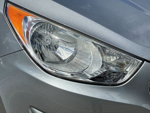 Used 2012 Hyundai Tucson Limited FWD image 10