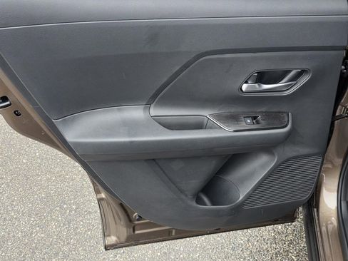New 2026 Nissan Kicks SV w/ SV Premium Package FWD image 28