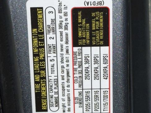 Used 2013 MAZDA MAZDA3 i Grand Touring image 17