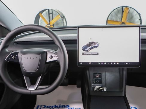 Used 2024 Tesla Model 3 Long Range image 16