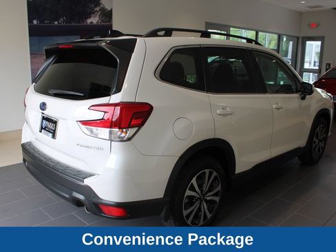 Used 2024 Subaru Forester Limited w/ Convenience Package AWD/4WD image 19