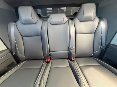 Used 2025 Tesla Cybertruck AWD Crew Cab image 17