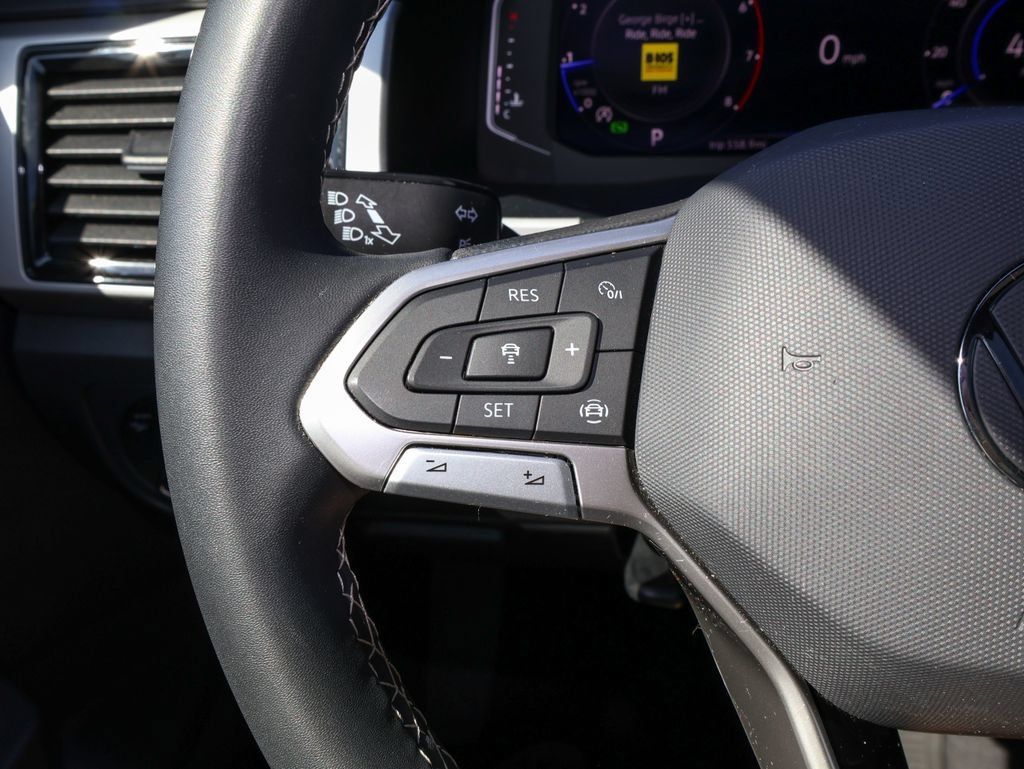 Used 2023 Volkswagen Atlas Cross Sport SE w/ Panoramic Sunroof Package FWD image 23