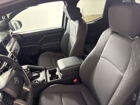 Used 2025 Toyota Tacoma SR5 image 24