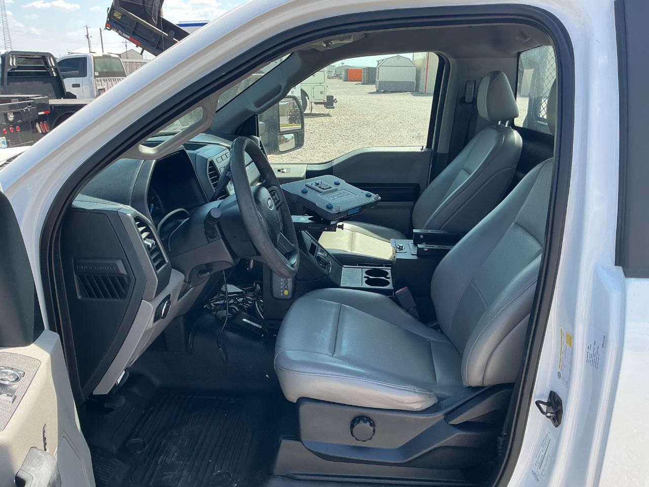 Used 2021 Ford F250 XL w/ Power Equipment Group RWD image 9