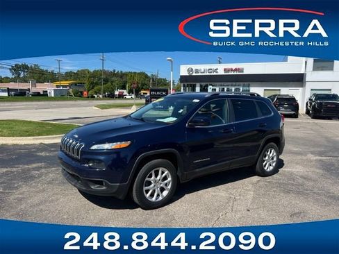 Used 2015 Jeep Cherokee Latitude w/ Comfort/Convenience Group AWD/4WD image 1