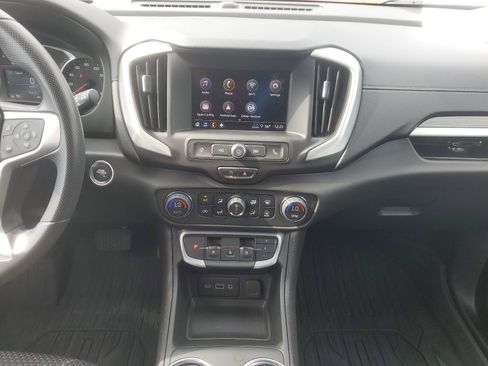 Certified 2024 GMC Terrain SLE w/ Driver Convenience Package image 10